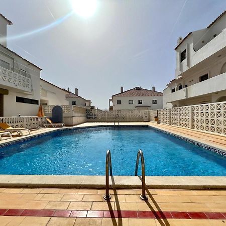 Albufeira Central 3 With Pool By Homing Kültér fotó